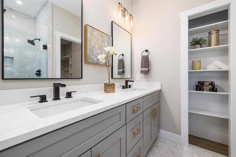 Bathroom Vanity Hardware Ideas
