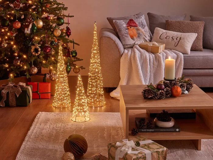 Christmas Tree Light Wrapping Ideas