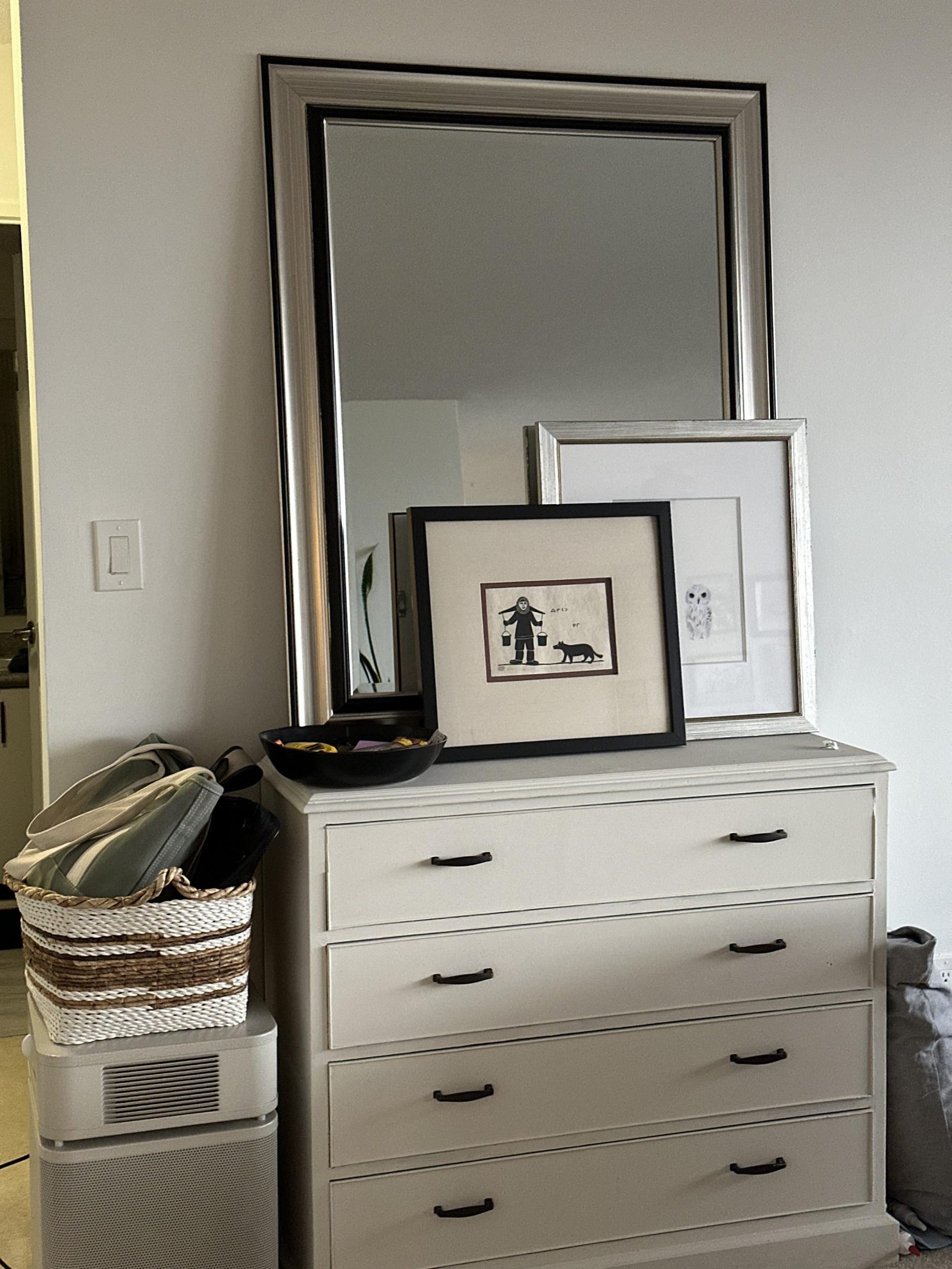 Do You Need Mirror Over Bedroom Dresser