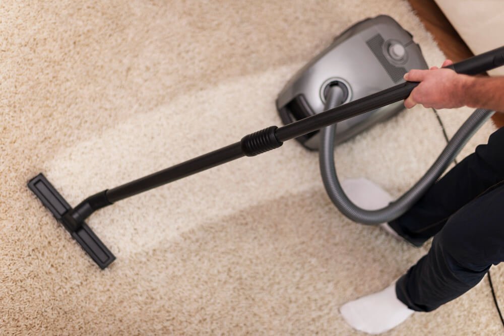 How to Clean a Shaggy Wool Rug at Home