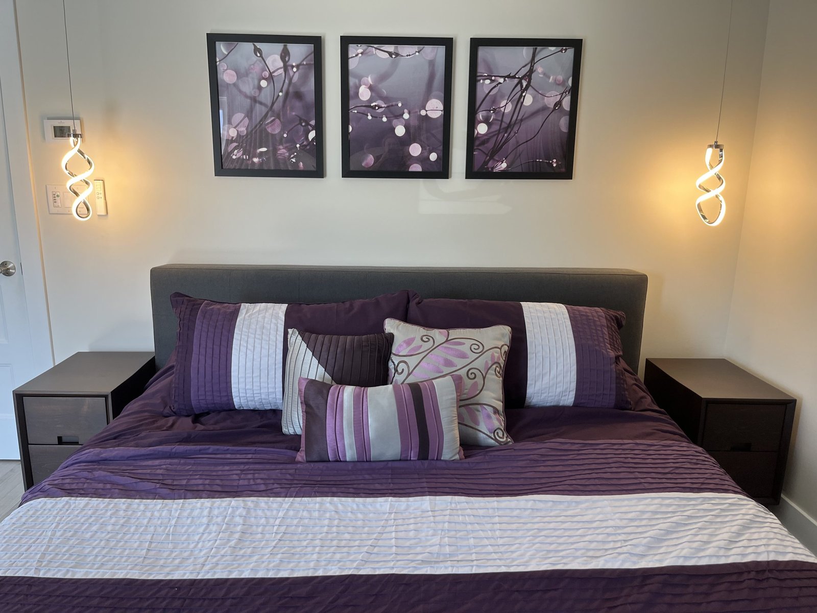 How to Decorate Bedroom With King Size Bed
