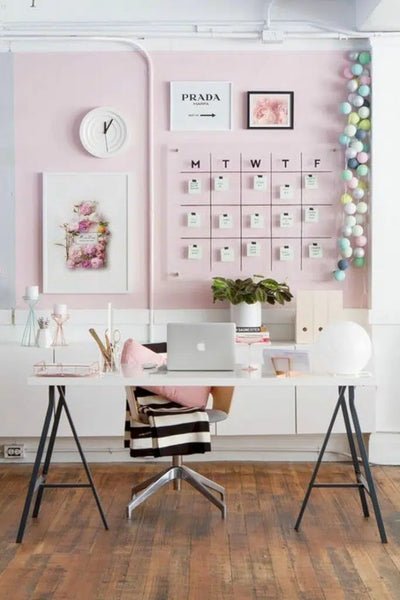 How to Decorate Office Walls