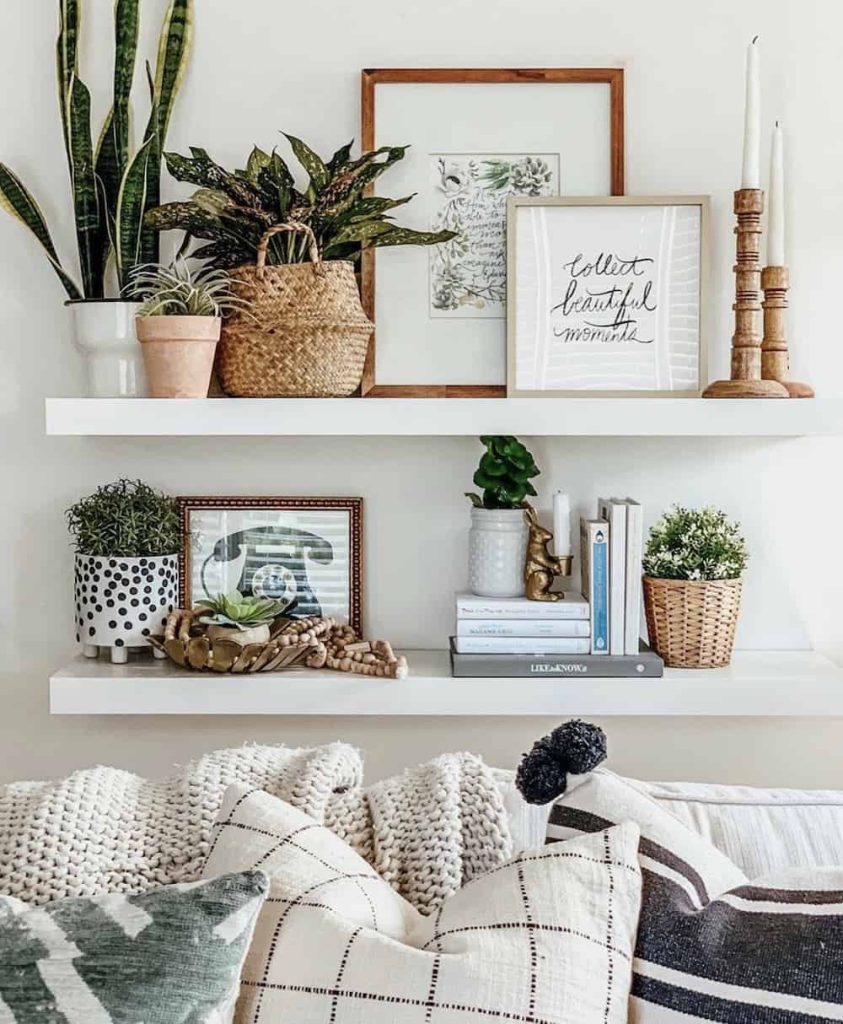 How to Decorate Shelves in Bedroom