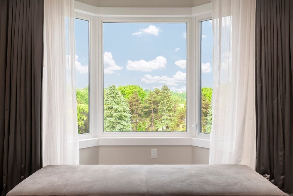 How to Dress Bedroom Bay Window