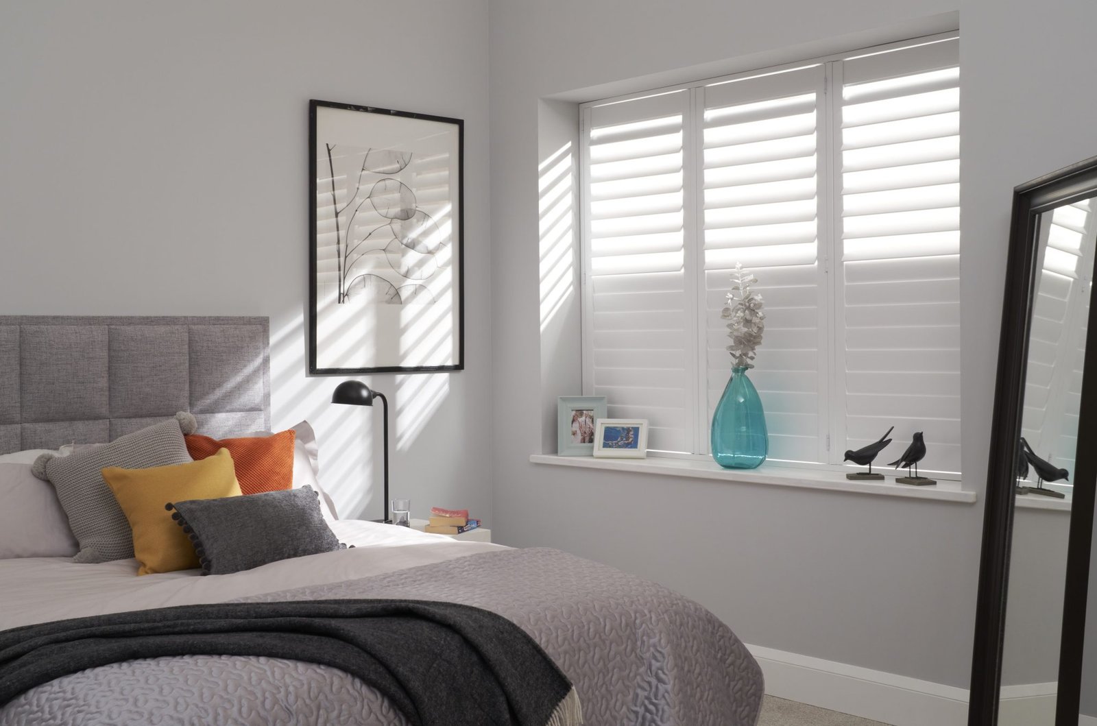 How to Dress Bedroom Window Without Curtains