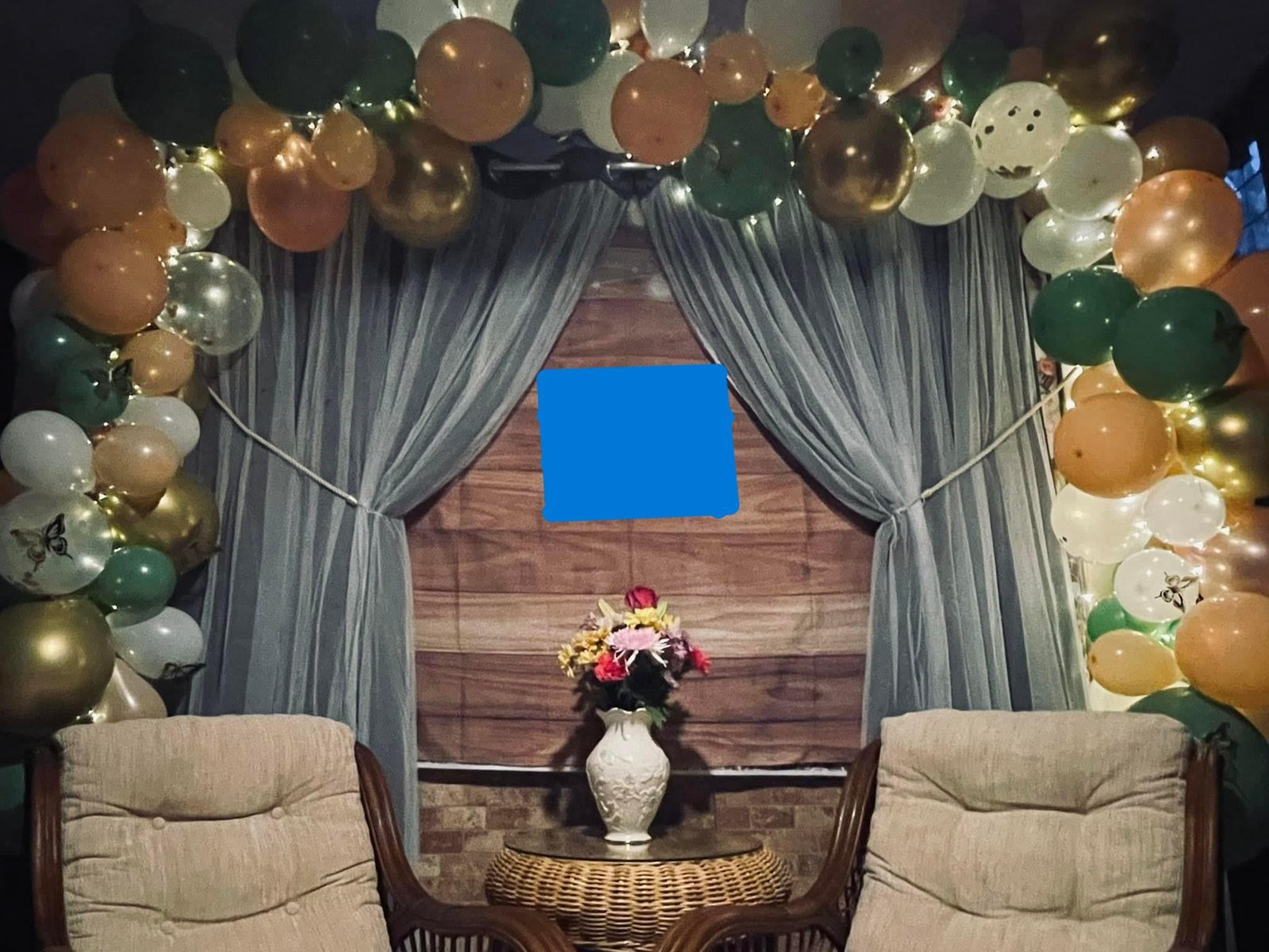 How to Make Balloon Arch Decorations for Home Party