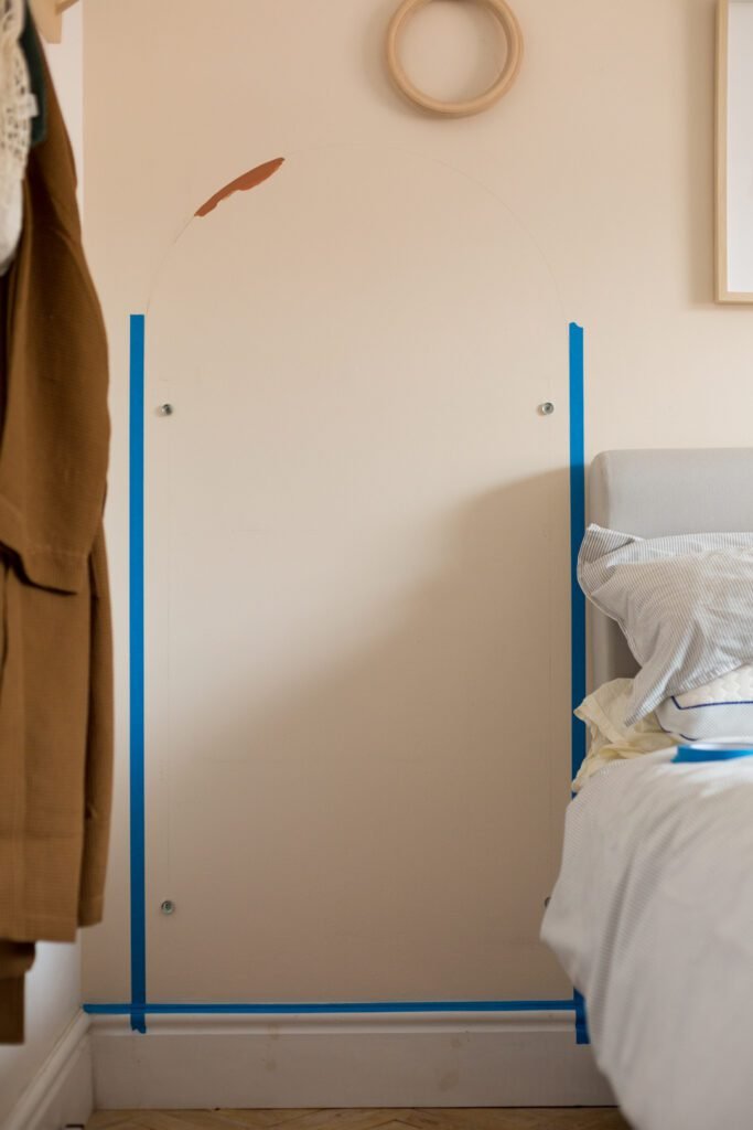 How to Paint an Archway on a Wall