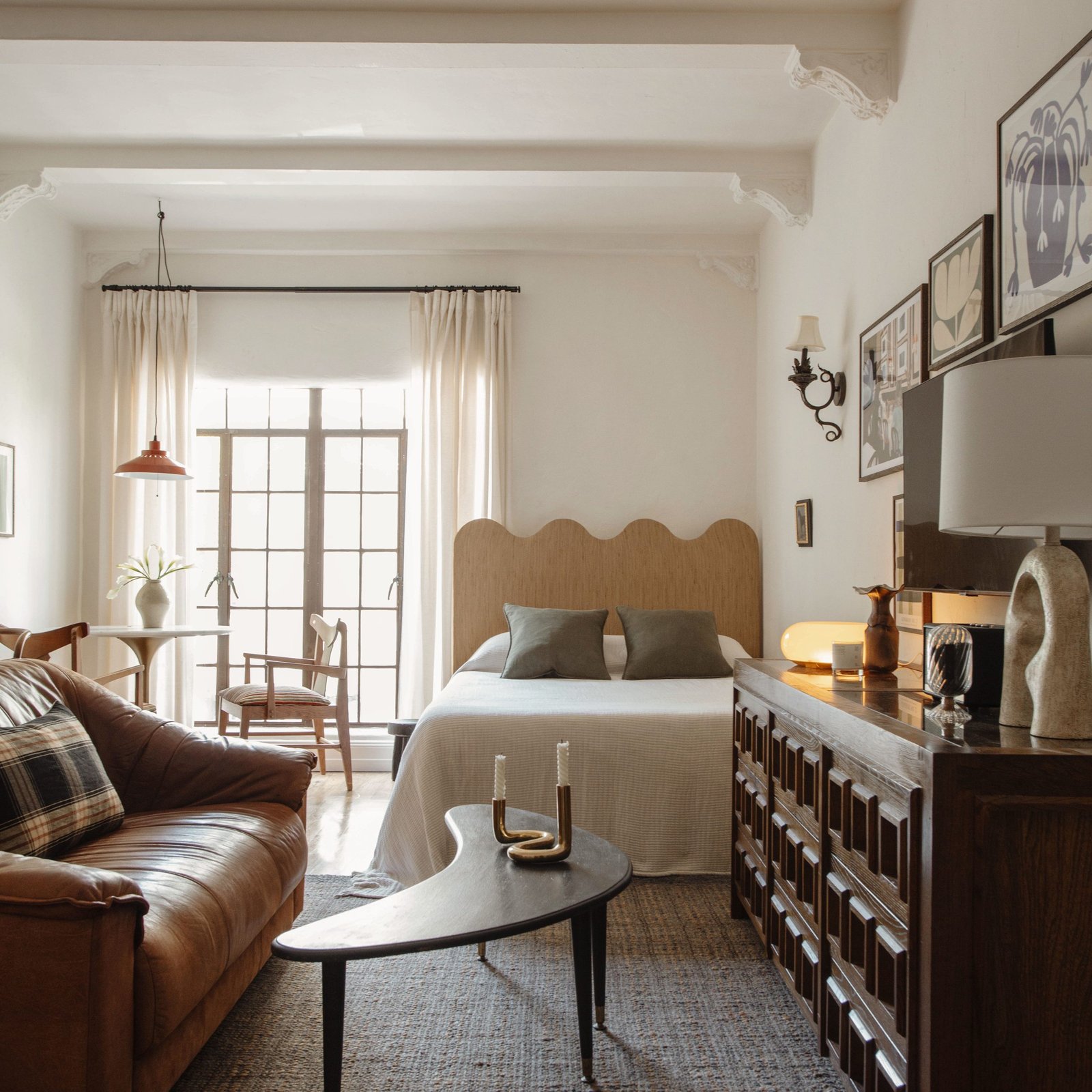 How to Paint Interior Walls Like a Pro