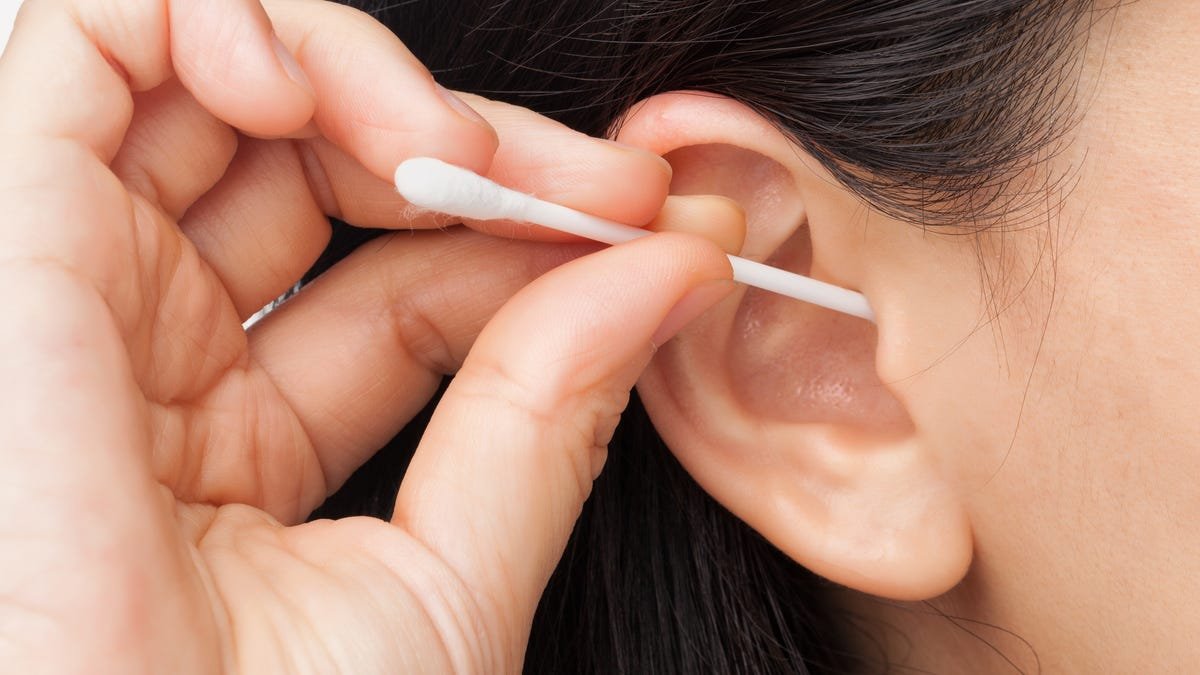 How to Remove Cotton Bud from Ear at Home