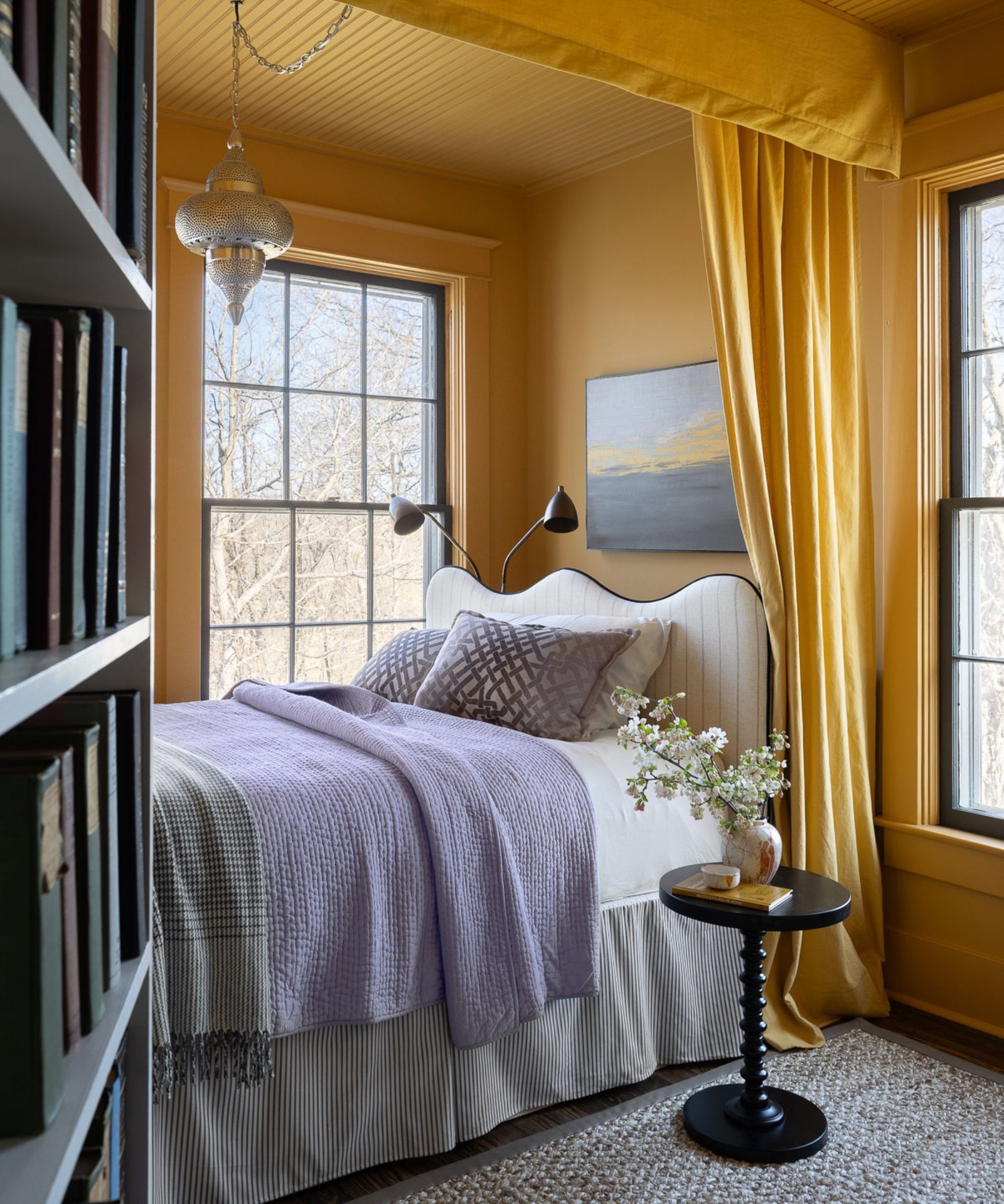 Is Canopy Bed Good for Small Bedroom