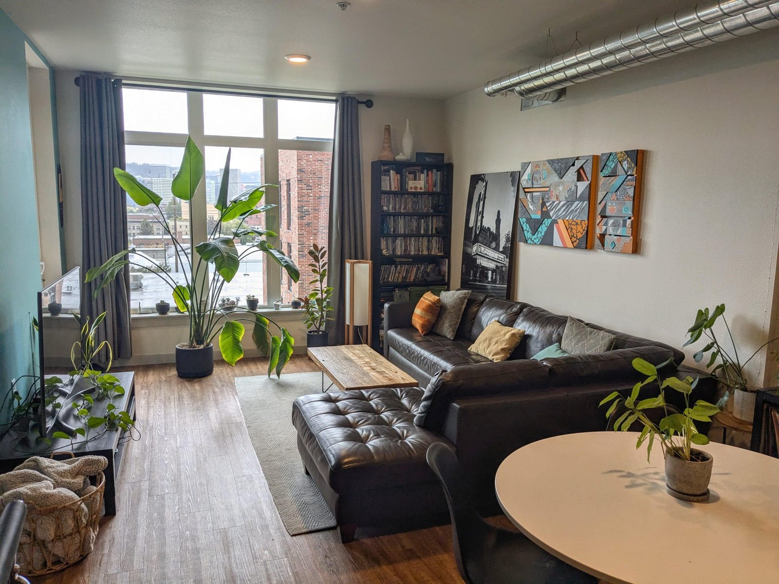 Should I Have Dining Table in My Living Room