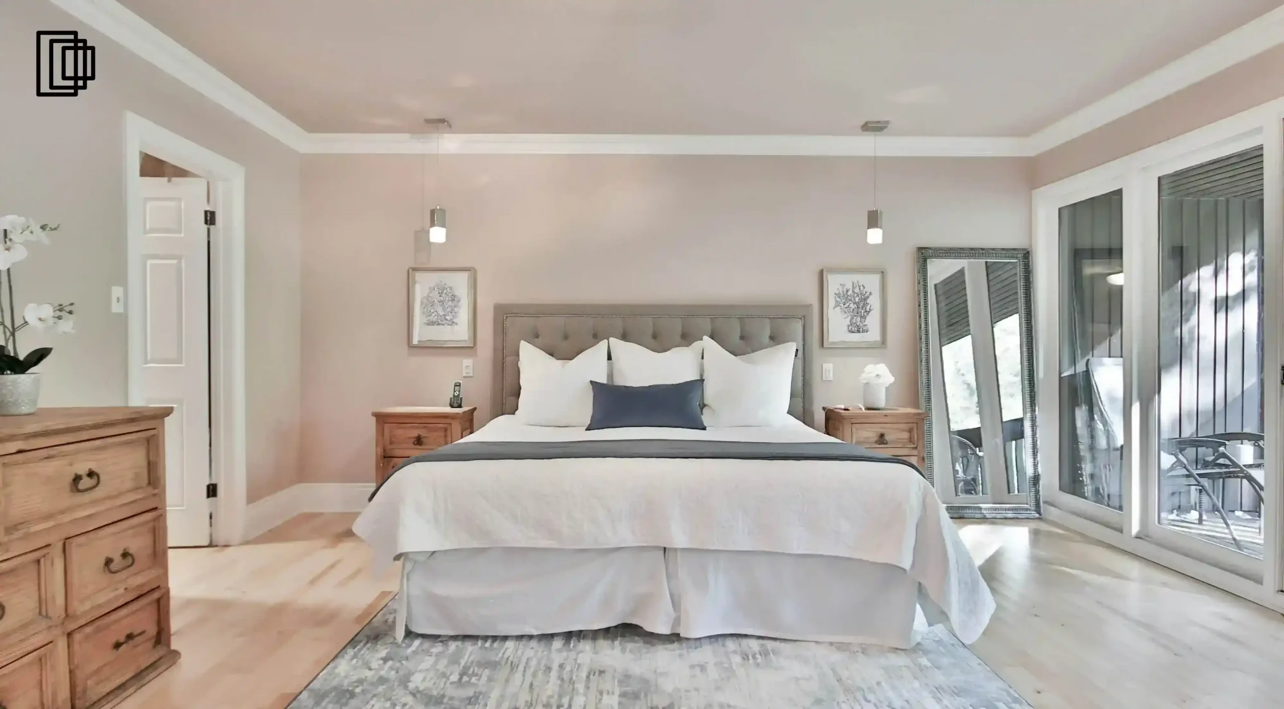 What is Average Comfortable Bedroom Size for Queen Bed