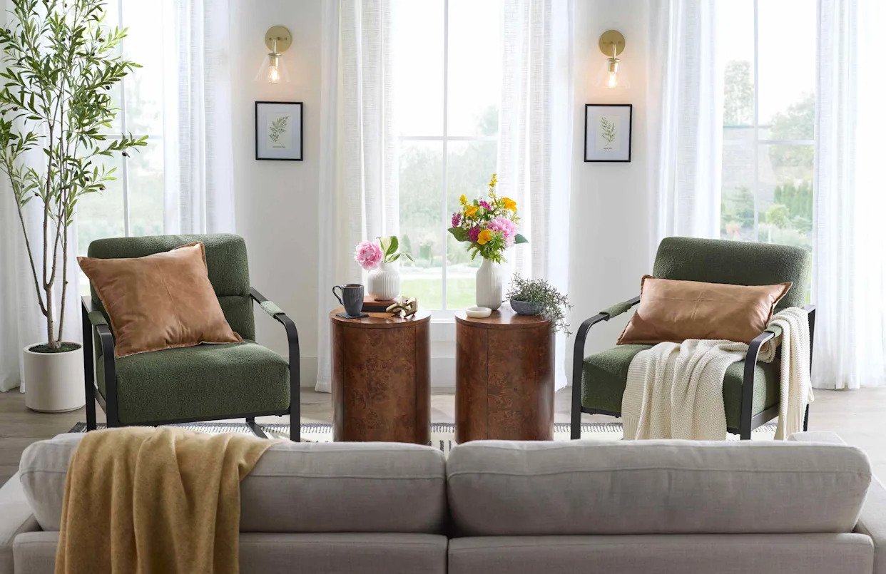 What to Put on Living Room Side Tables